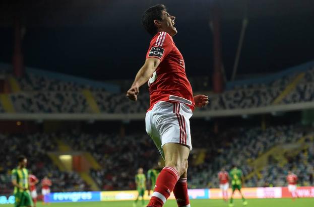 Gonçalo Guedes, en un partido como jugador del Benfica.