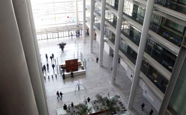 Funcionarios de Justicia denuncian que condenados sustituyen a empleados públicos