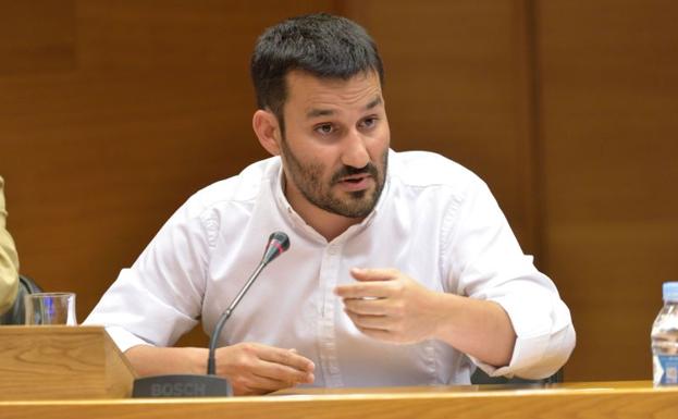 Vicent Marzà, durante una comparecencia en Les Corts.
