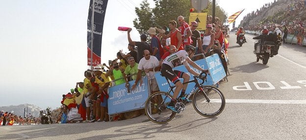 Miles de personas presenciaron hace dos años el ascenso de los ciclistas al Puig Llorença.