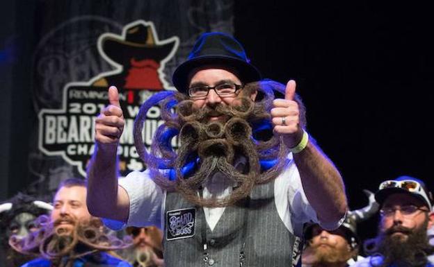 Ganador del Campeonato Mundial de Barba y Mostacho de 2017.