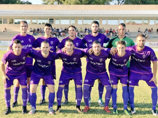 Once inicial de la UE Gandia, antes de comenzar el partido ante el Benidorm.
