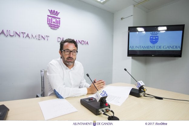 Vicent Mascarell dio a conocer la intención de los vecinos.