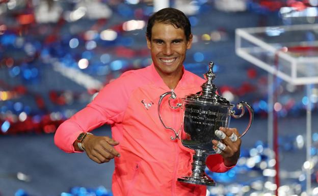 Rafa Nadal, con el trofeo del Abierto de Estados Unidos.