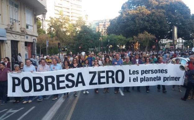 Inicio de la manifestación en Valencia./@pobresazerocv