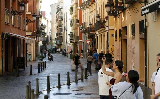 El Plan de Ciutat Vella plantea restringir los apartamentos en las zonas con más vecinos
