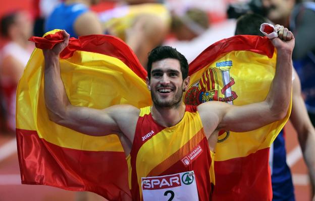 Ureña celebra la plata europea lograda en Belgrado. / efe