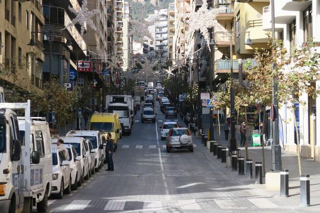 Imagen de la Avenida Gabriel Miró, una de las principales arterias de Calp. / LP