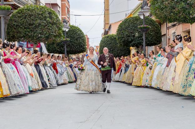 Homenaje en Mislata a la Mare de Déu dels Àngels. / lp