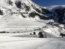 El 8 de abril será el último día para disfrutar la nieve de Ferrocarriles/Vallter 2000