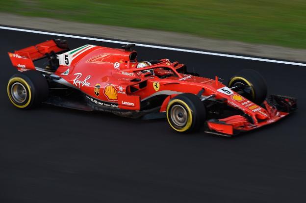 El ferrari de 2018 tiene más distancia entre ejes y puede hacer a Vettel ganador./