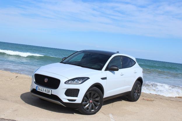 Atractiva silueta para el primer SUV compacto de Jaguar./