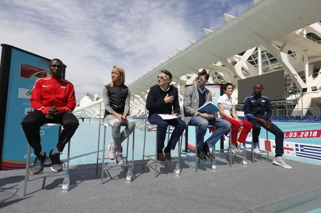 Geoffrey Kamworor, Florencia Borelli, Sebastian Coe, Raúl Chapado, Marta Esteban y Bernard Lagat. / Jesús Signes