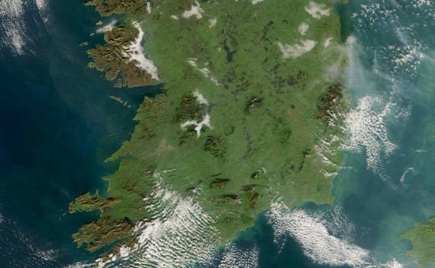 Fotografía desde el espacio de la isla de Irlanda. /AFP
