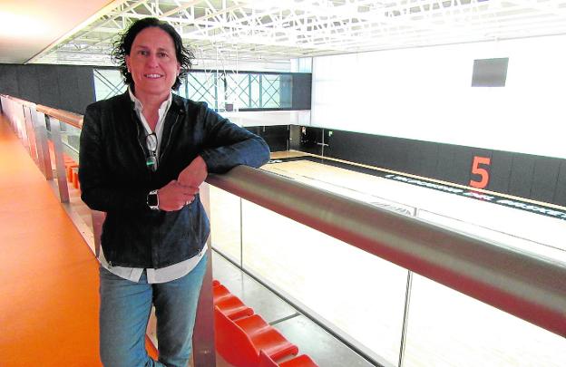 Ana Belén Álvaro posa en las instalaciones de L'Alqueria del Basket. / j. bermejo