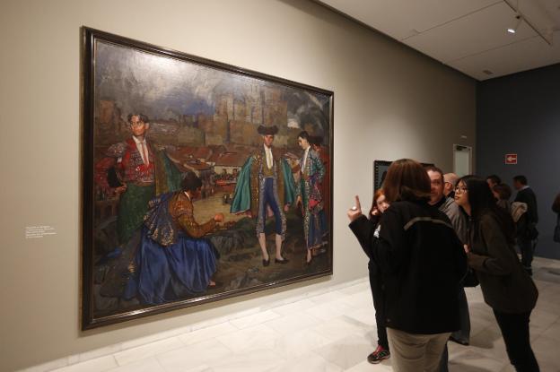 Numerosas personas acudieron ayer a la inauguración de la muestra. / jesús signes
