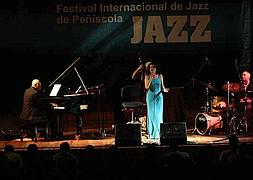 Roberta Gambarini clausura la octava edición del Festival Internacional de Jazz