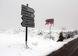 Castellfort, cubierto de nieve hoy. / LP/