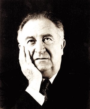 El poerta valenciano José Albi.::
FERMÍN JUAN/