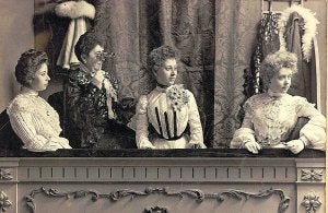 Una muestra de fotografías recorre la Valencia del XIX