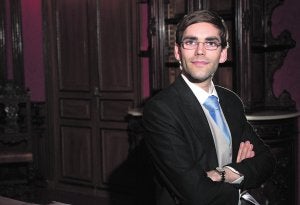 Tomás Palacios, en la Real Academia Española de Ingeniería, donde acudió este mes de diciembre para recibir el premio Agustín Betancourt al joven ingeniero del año. ::
JOSÉ RAMÓN LADRA/