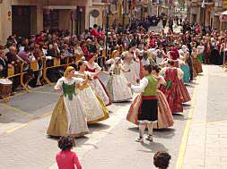 Danzas celebradas ayer en Cullera./