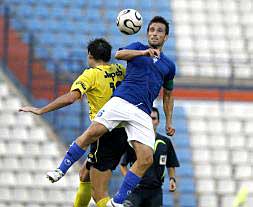 El capitán del Alicante Tito, en un partido de la temporada pasada ante el Lleida./