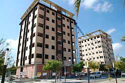Viviendas protegidas que se están construyendo en Algemesí./