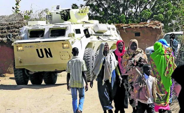 Campos de refugiados en Darfur, donde hasta ahora la ayuda de las Naciones Unidas ha resultado fundamental para la supervivencia de miles de personas en el Oeste de Sudán./AFP