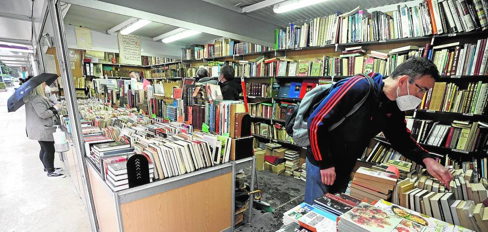 The Old Book Fair resists in Valencia