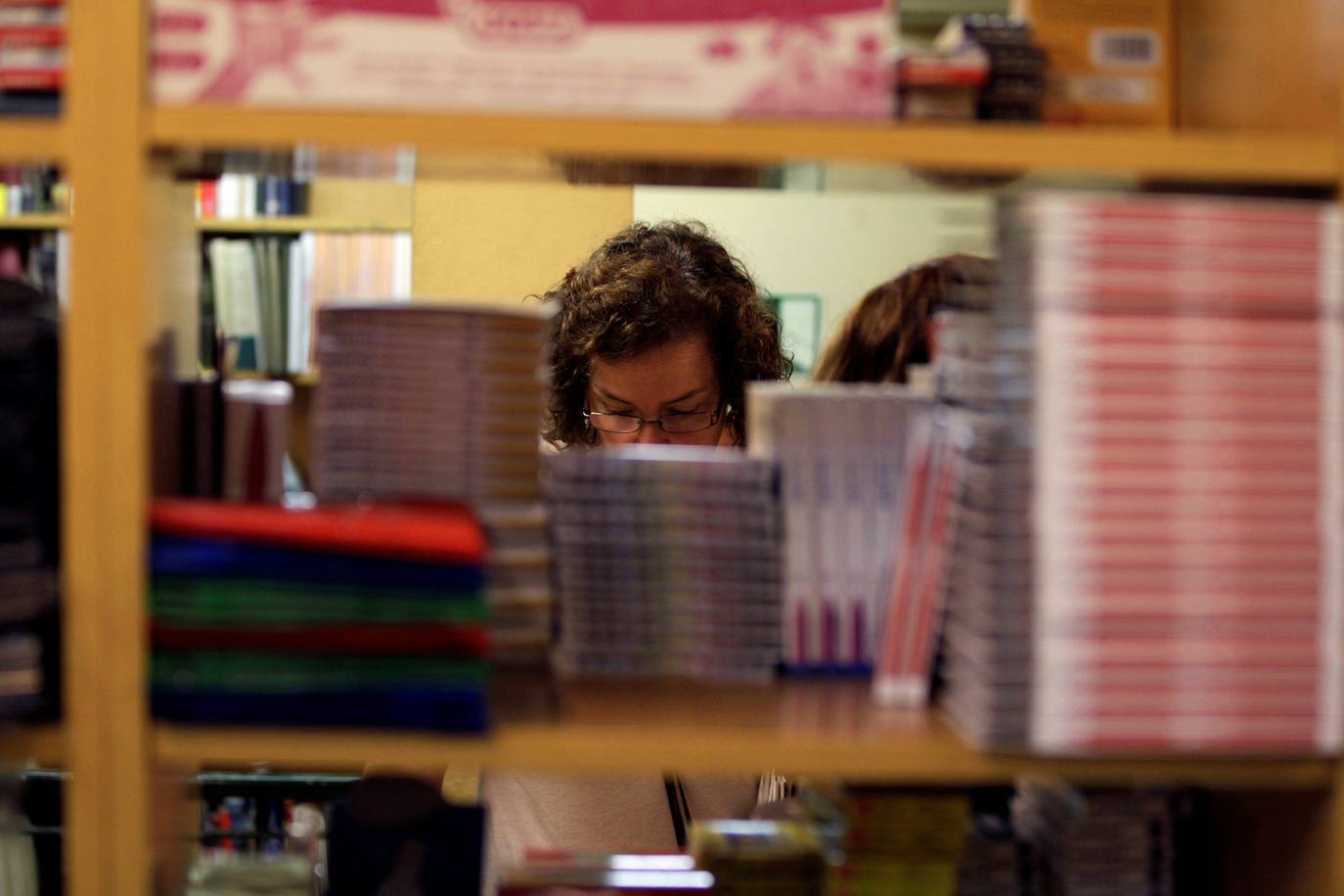 La ley Celaá obligará a un cambio masivo de los libros de texto - Vimarsana News
