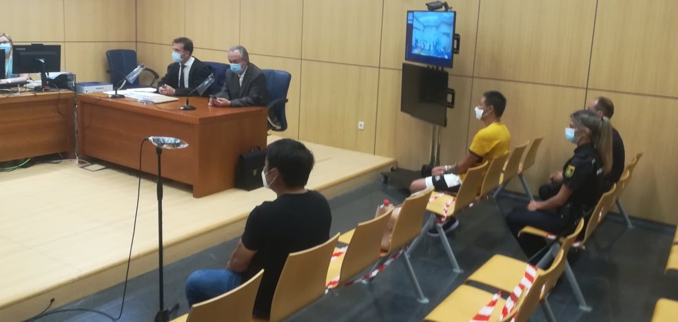 Orden de busca y captura para cuatro traficantes que esclavizaban a vietnamitas en naves en la Comunitat - Vimarsana News