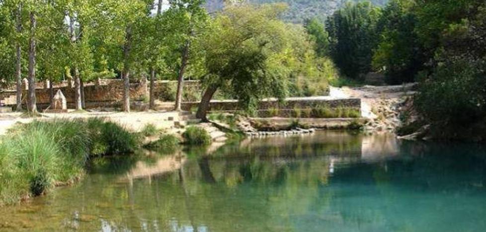 Piscinas naturales Valencia | El Azud - Pozo de las Escaleras, aguas cristalinas en el nacimiento del río Tuéjar - Vimarsana News