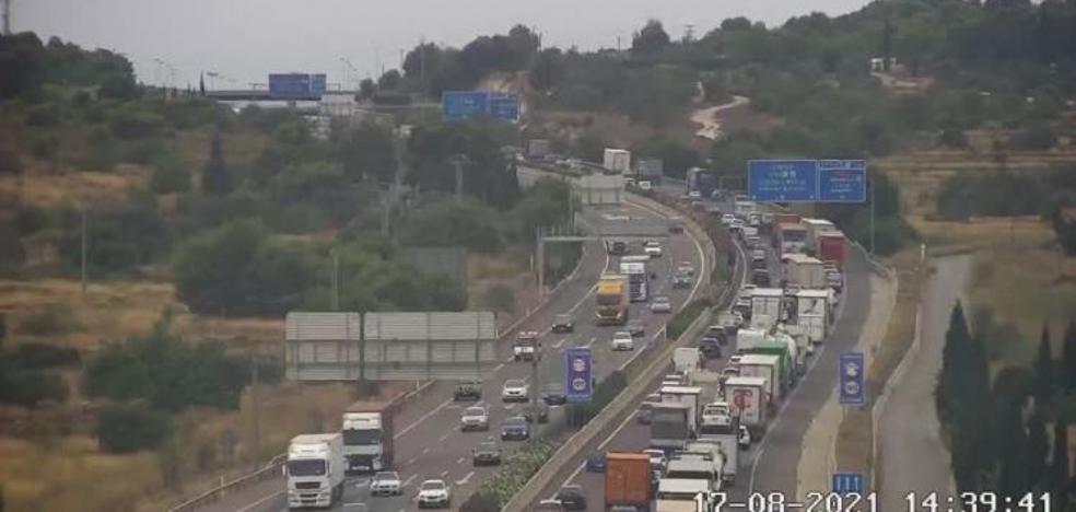 Tráfico en Valencia | Una avería provoca un atasco kilométrico en el bypass desde Paterna - Vimarsana News