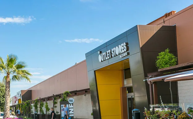 El 'Outlet' de San Vicente inaugura una tienda unica en provincias Alicante y Murcia | Las Provincias