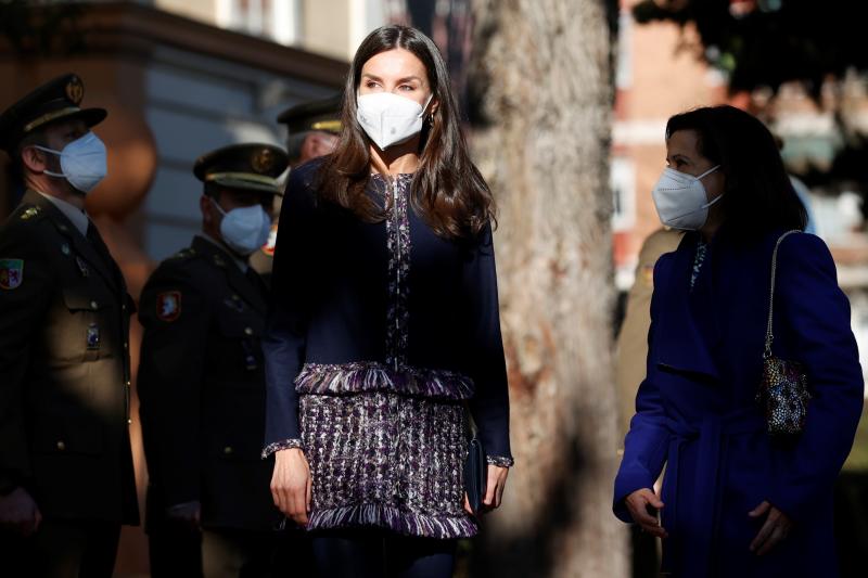 Fotos: Los pantalones de cuero, protagonistas del 'look' de Doña Letizia |  Las Provincias
