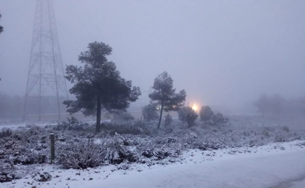 Nieve este lunes en la Sierra de Enguera. 