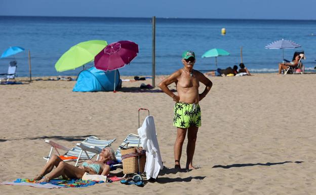 Las personas que pueden ir a los viajes del Imserso sin estar jubiladas ni ser pensionistas