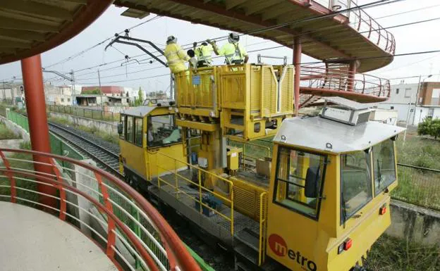 Imagen de archivo funciona en un metro. 