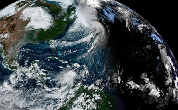 Aviso especial de Aemets en Canarias ante la llegada del ciclón tropical Hermione con 'las peores lluvias de la década'