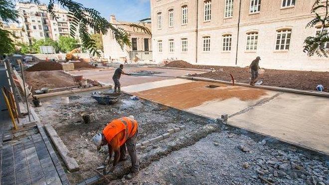 La Tabacalera se abre a los vecinos